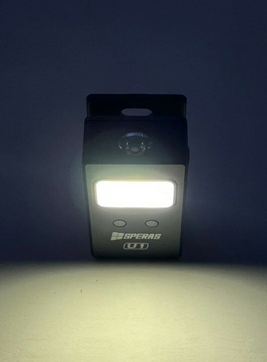 Speras U1 | Multifunctionele Cliplamp met Bewegingssensor, Magneet &amp; USB-C
